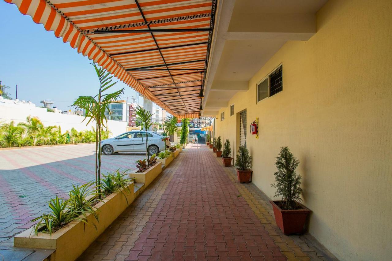 Oyo 22837 Chairmen'S Hotel Μπανγκαλόρ Εξωτερικό φωτογραφία